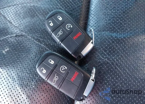 2019 Jeep Grand Cherokee Summit 4X4 from USA, damaged, VIN 1C4RJFJT7KC558753